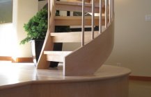 Дизайн винтовой лестницы в современном интерьере.