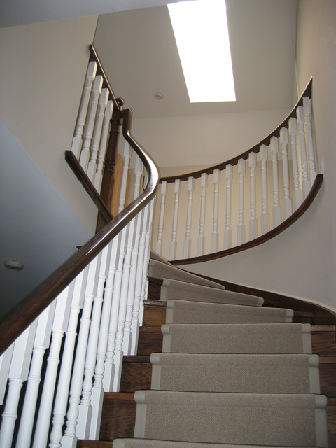 Дизайн красивой лестницы на второй этаж