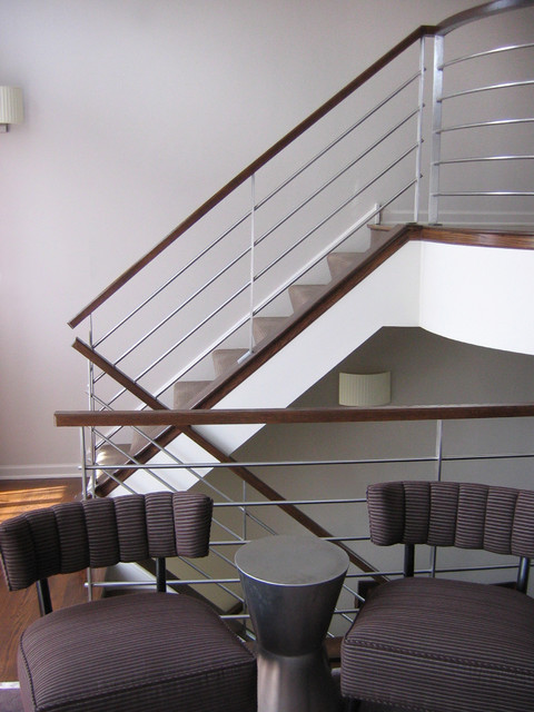 Современная лестница в дизайне интерьера