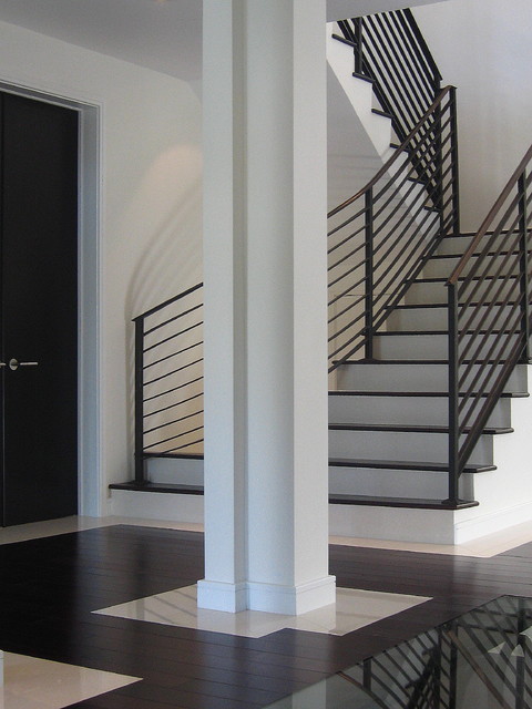 Стильный дизайн современного оформления лестницы.
